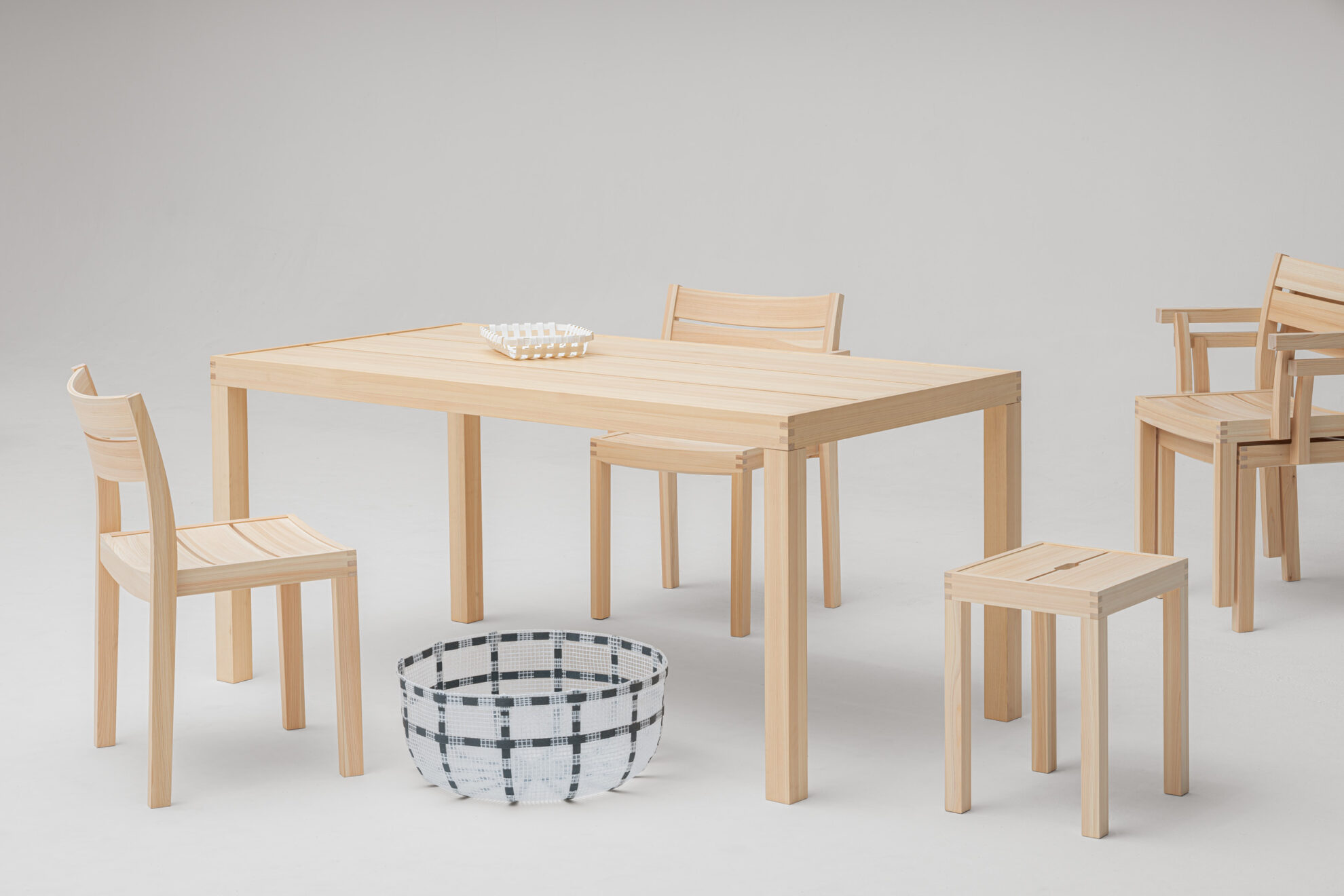 カリモク家具 「木とつくる幸せな暮らし」 - KIDZUKI